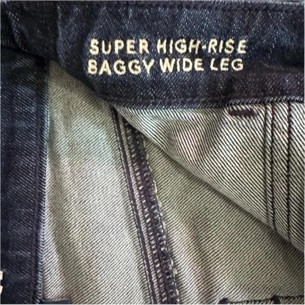 American Eagle Outfitters size 6 blue wash Super high -Rise Baggy wide leg - Picture 8 of 12